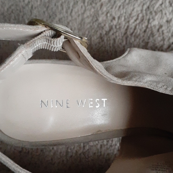 Beige peep toe ankle boots size 9 - Picture 2 of 4